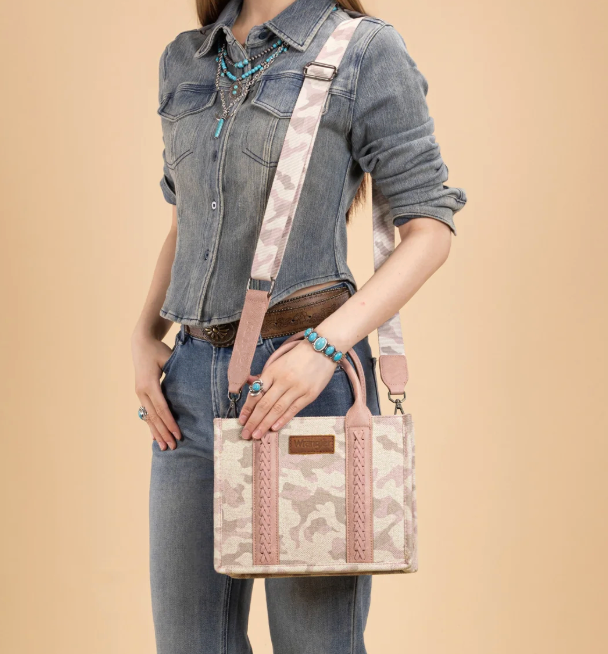 Wrangler Camo Print Tote/Crossbody - Pink