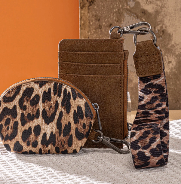Wrangler Leopard Print Dual Pouch Wristlet Brown